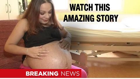 Doctors In Delivery Room Witness 23-Year-Old Mother's Historic Birth