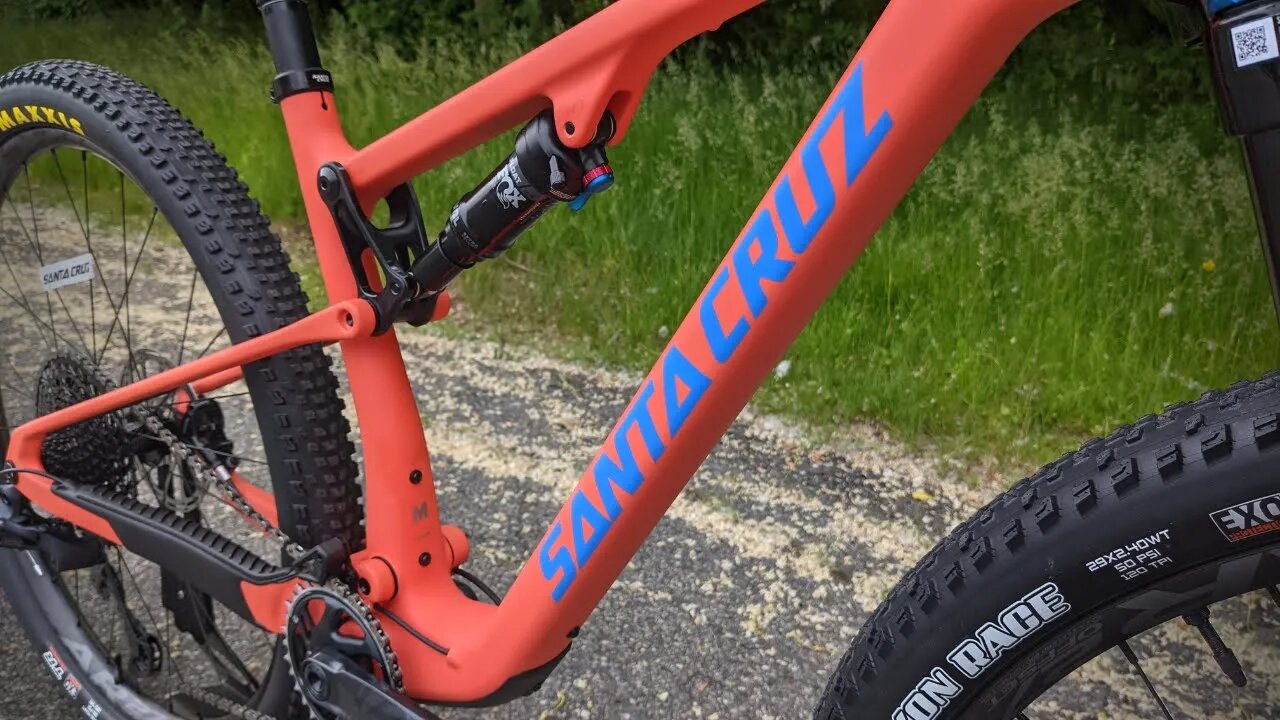 All New Radically Redesigned 2022 Santa Cruz Blur TR Review & Weight