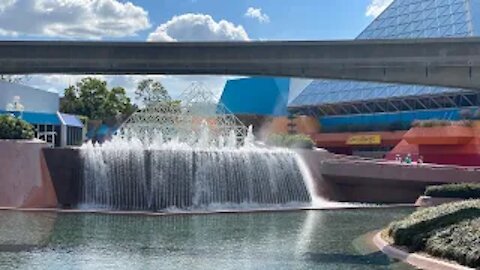 Walt Disney World: epcot Day 1 Part 2/March 2020/ Meeting DisLyfeOfOurs