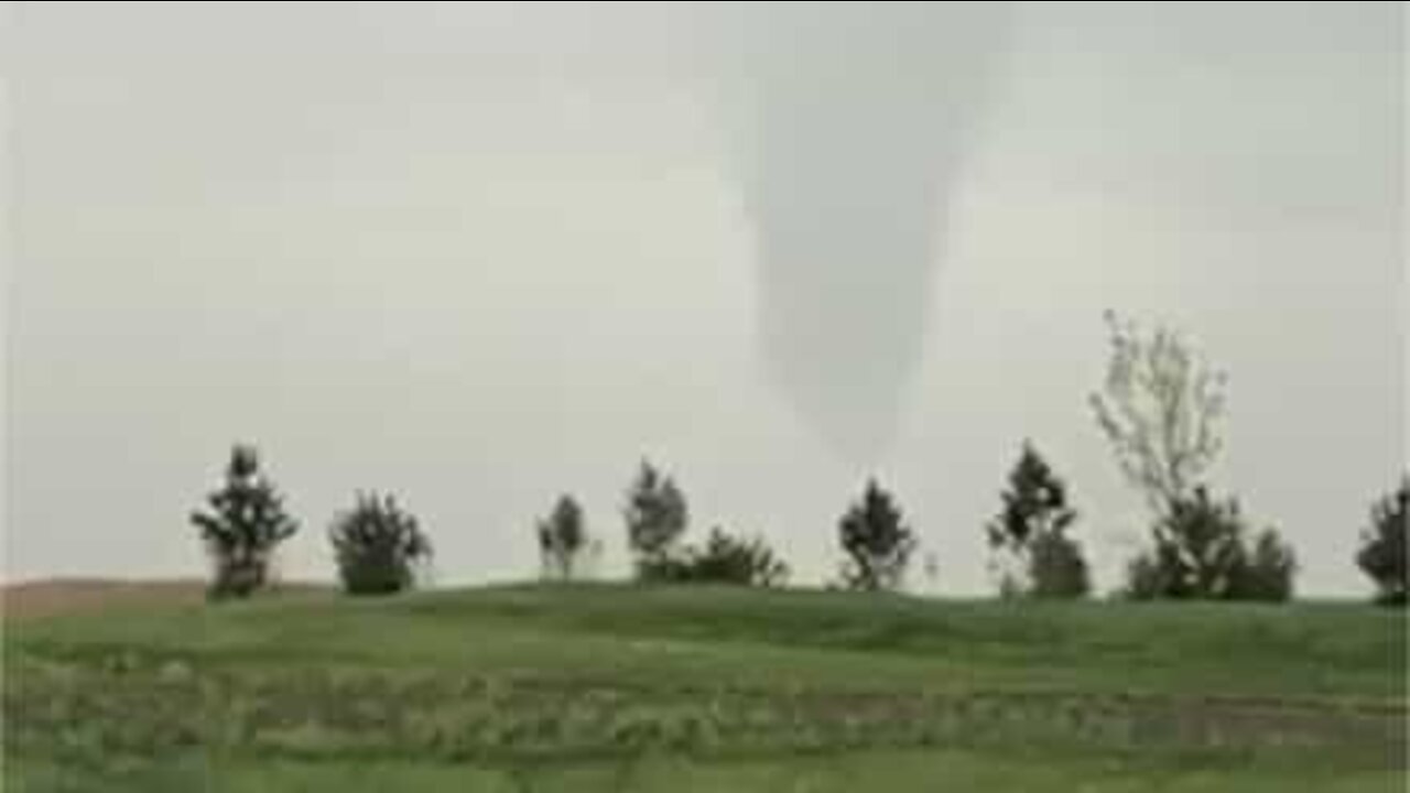 Tornado formation worries onlookers in Canada