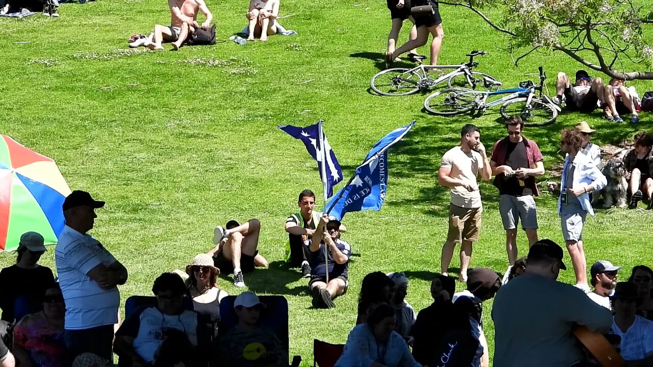 Protesting at Melbourne Cup - Freedom Frenzy as Police Watch Over Freedom Fighters