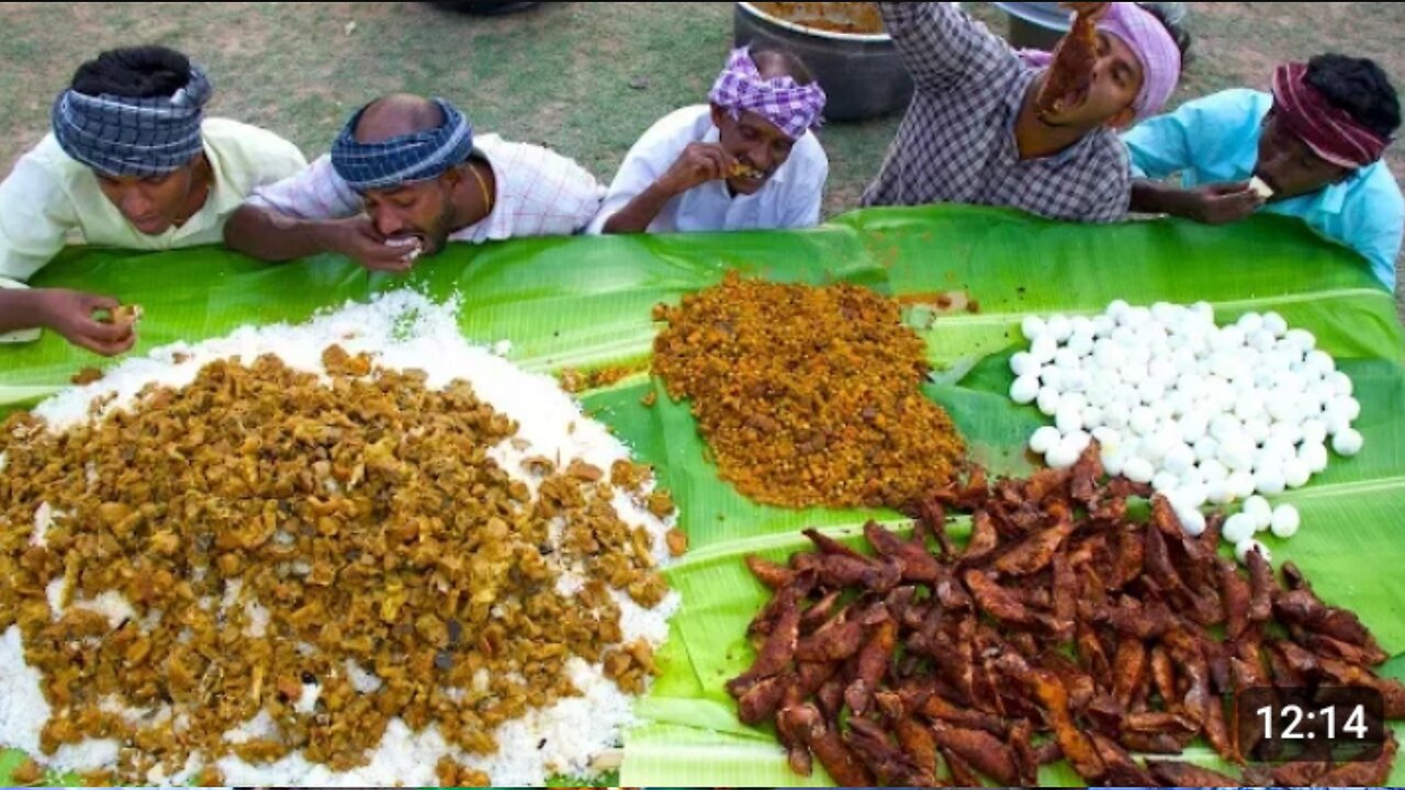 VILLAGE_MARRIAGE_FOOD___Mutton_Curry___Fish_Fry___Boiled_Egg_Raththa_Poriyal___Village_Function_Food