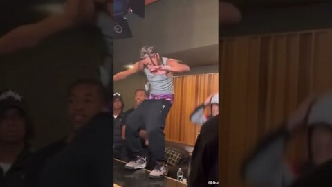 Ddot almost fell😂🤦🏾‍♂️#sugarhillddot #harlem #ddosama #e4n #shortvideo #tiktok