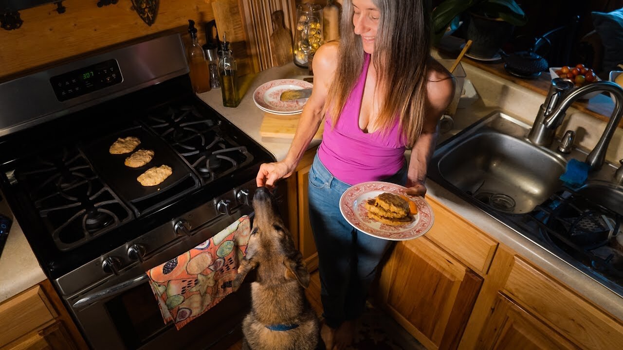 Into the cabin kitchen for some birthday treats!