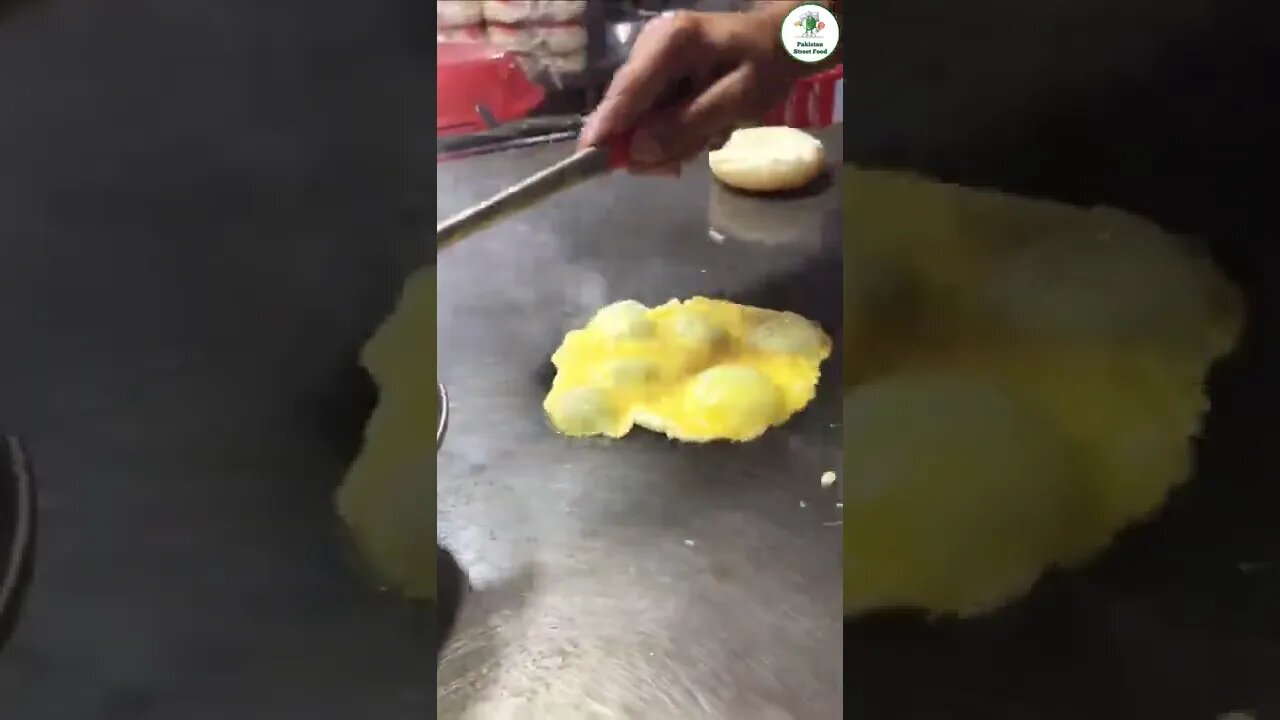 Super Fast Burger Making Skills Pakistani Street Food #pakistan #shorts