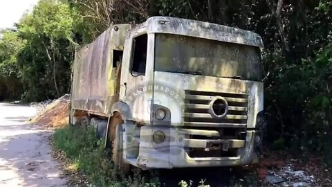 Caminhões Abandonados Parte 8