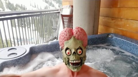 Alien discovered in hot tub trolling humans