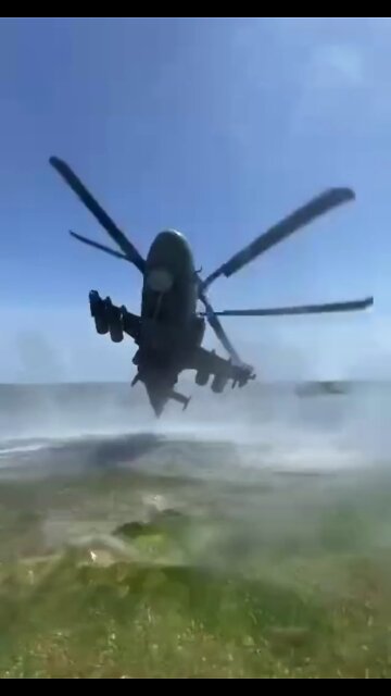 ★★★ Russian Ka-52 helicopters staged a show for the residents of Alchevsk