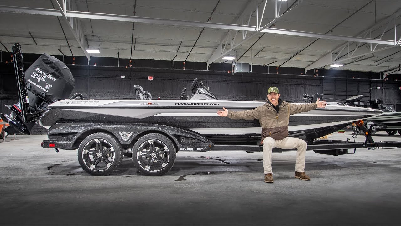 Latest Insane New Bass Boat the Skeeter FXR 21