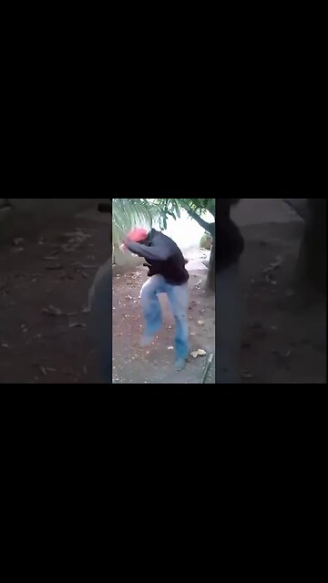 He actually thought it was real #rollingonthefloorlaughing #friendshipgoals #prankshorts