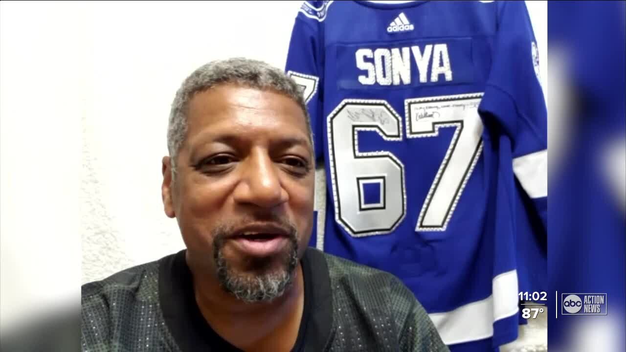 Lightning's U.S. national anthem singer hospitalized with COVID-19