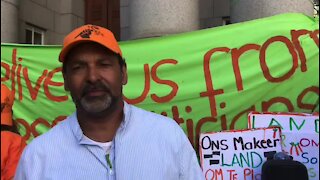 SOUTH AFRICA - Cape Town - Philippi Horticultural Area (PHA) Food and Farming campaign at Cape High Court(video) (h5u)