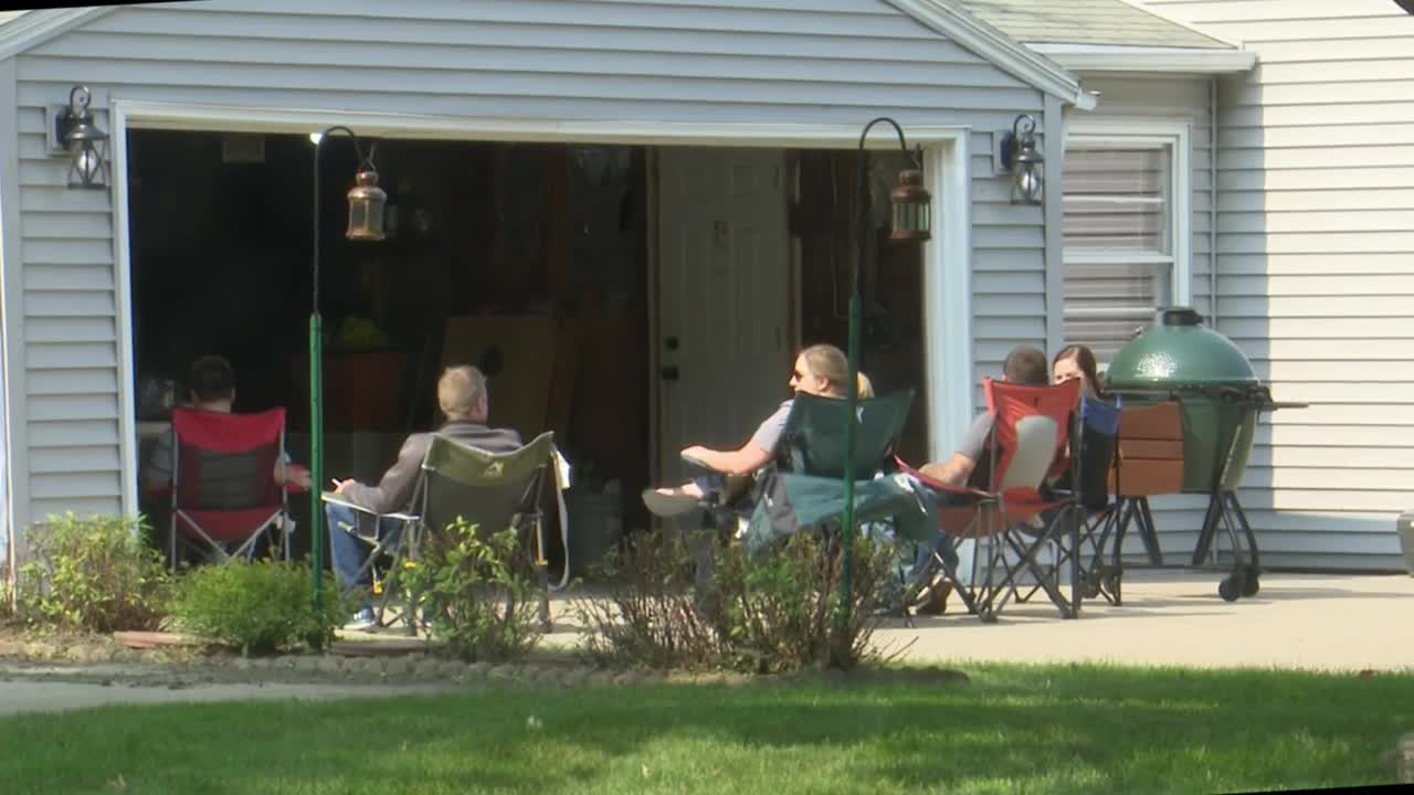 Packer fans "home" tailgate