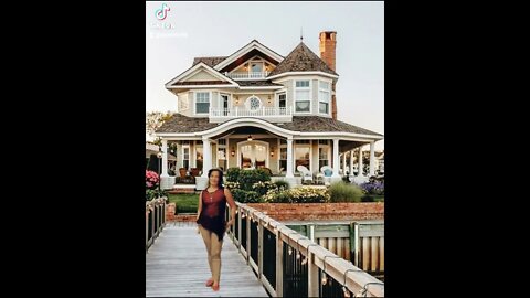 DREAM HOUSE