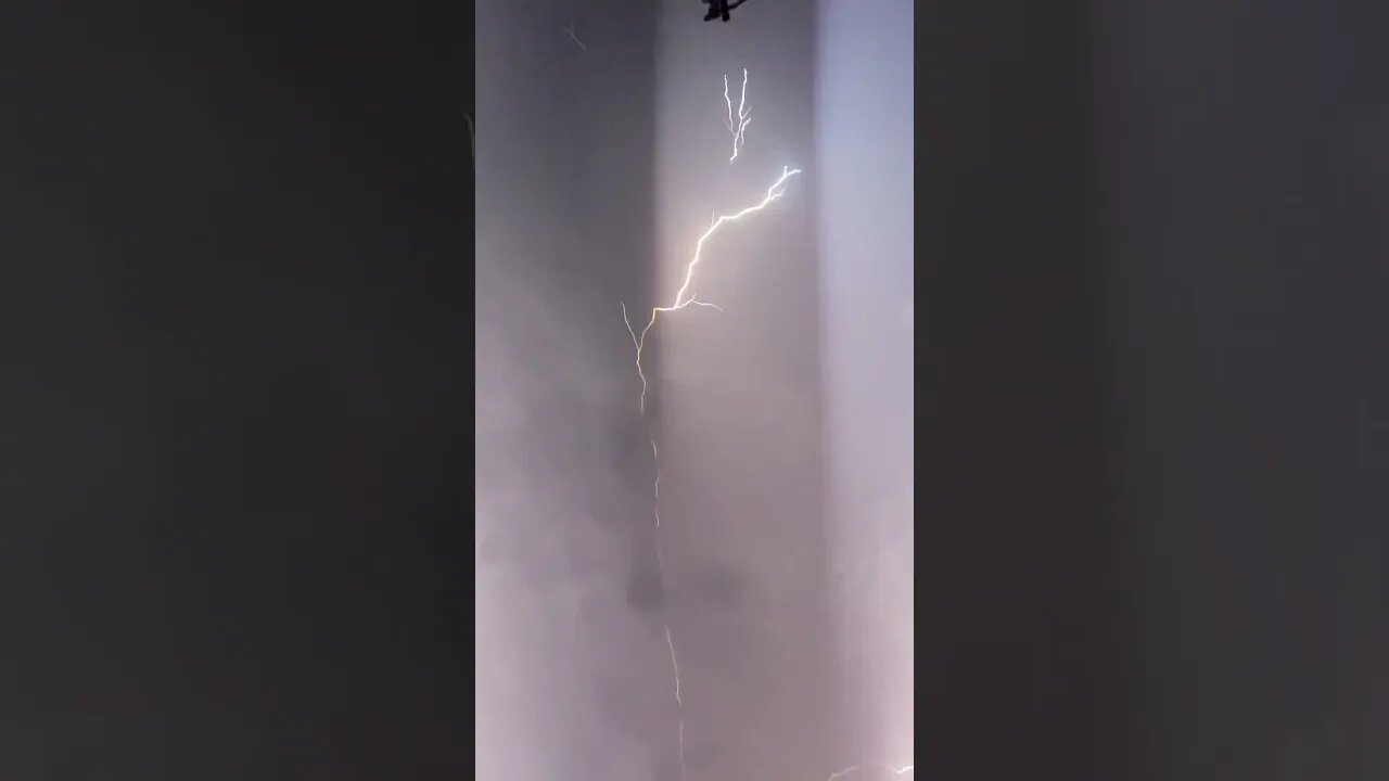 MOST INSANE LIGHTNING SHOW IN HAWAII!