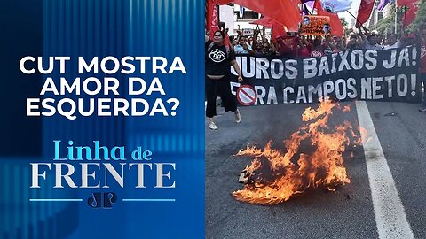 Sindicalistas colocam fogo em boneco de Campos Neto | LINHA DE FRENTE