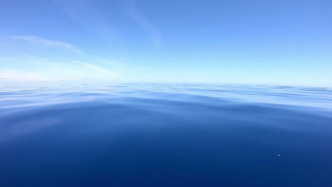 Endless Ocean - ASMR & SLOW TV - Sailing in Calm Water & Ocean Sounds