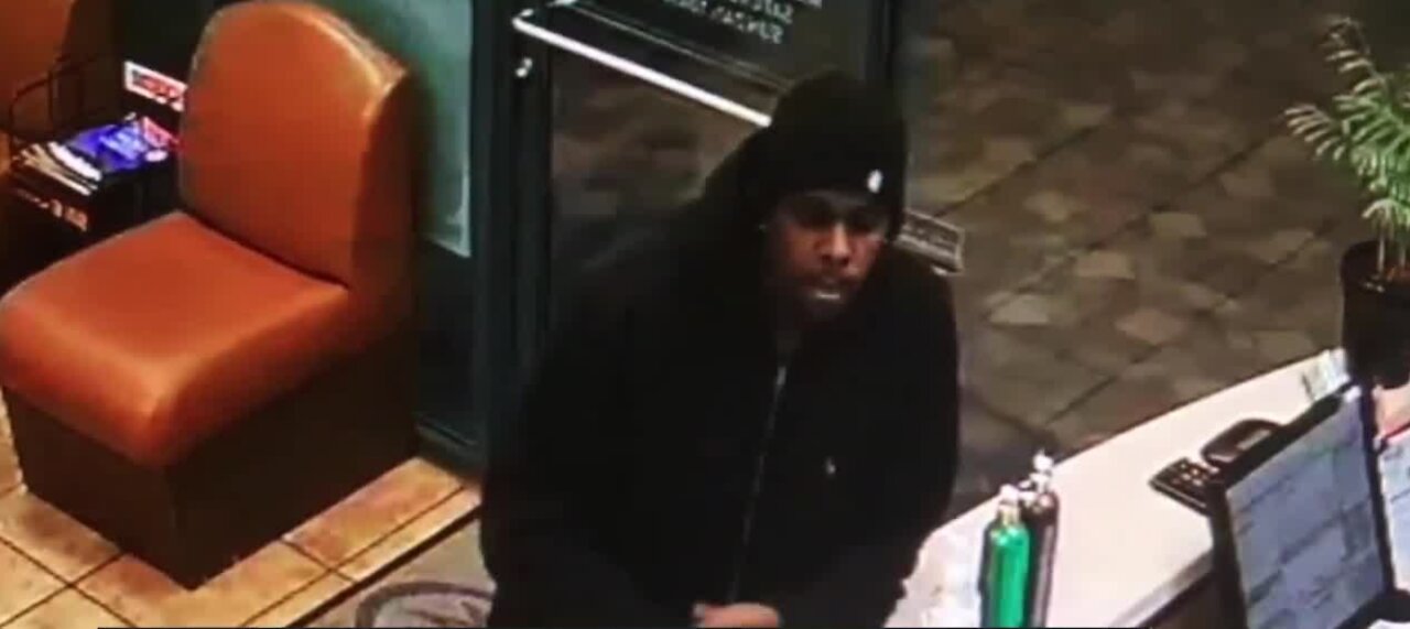 Las Vegas police look for robbery suspect