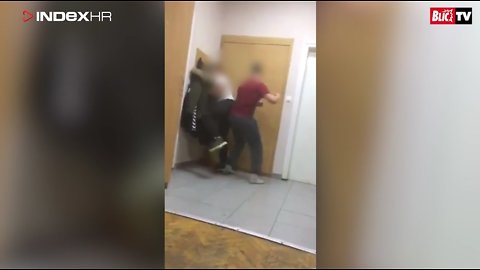 Uznemirujuća snimka tinejdžerske tučnjave: “UBIT ĆE TE K’O KONJA"