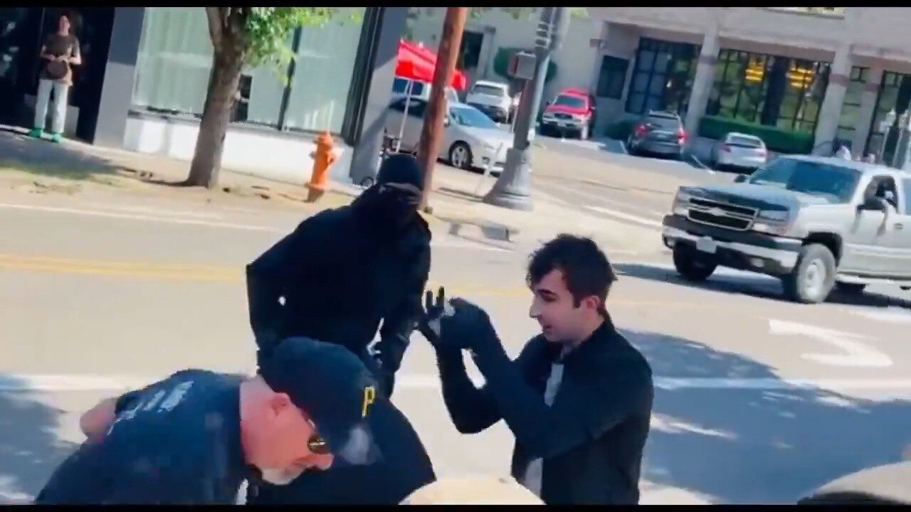 Patriot Front (Feds) Assaulted And De-Masked By Another Group