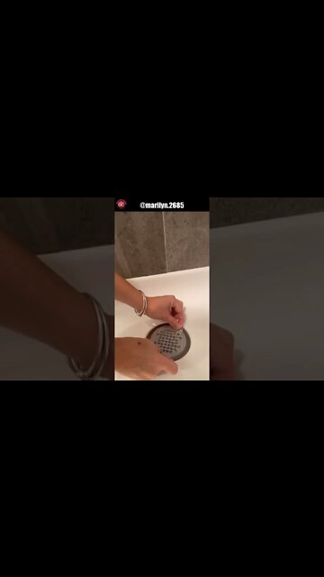 #fyp #homeinspo #amazonmusthave #amazonfind #micasa #haircatcher #bathroomgadgets #shorts