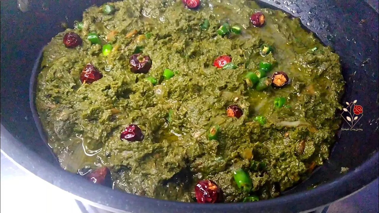 How to make mix Saag / Greens? Sarsun Palak Chana k saag Simple Recipe by Simple Easy Living