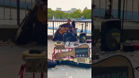 The crowd singing along ❤️ busking In London #shorts