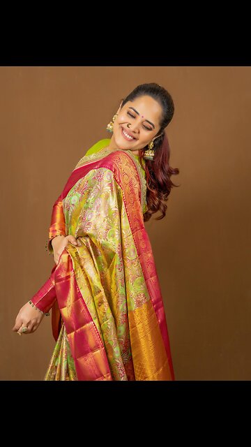 Happiness looks gorgeous on you 🌼anasuya | Look design & Style🥰🥰