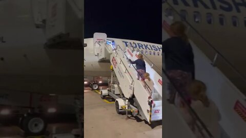 Boarding Turkish Airlines 737-800