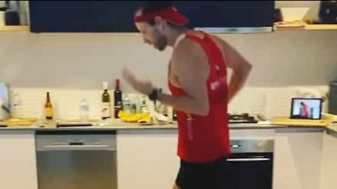 Aussie athlete runs marathon inside his apartment