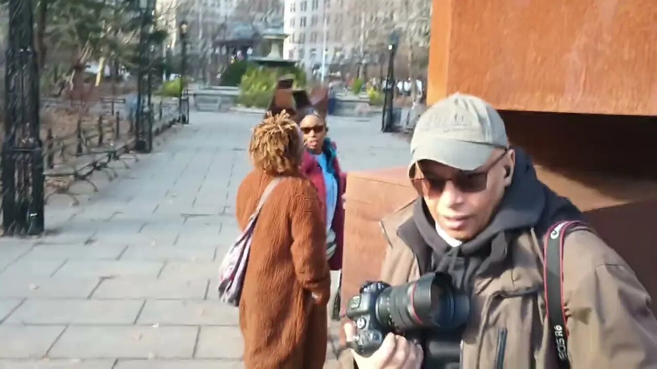 counterprotester The ICE out NYC #iceoutnyc rally City Hall Park 2/15/23