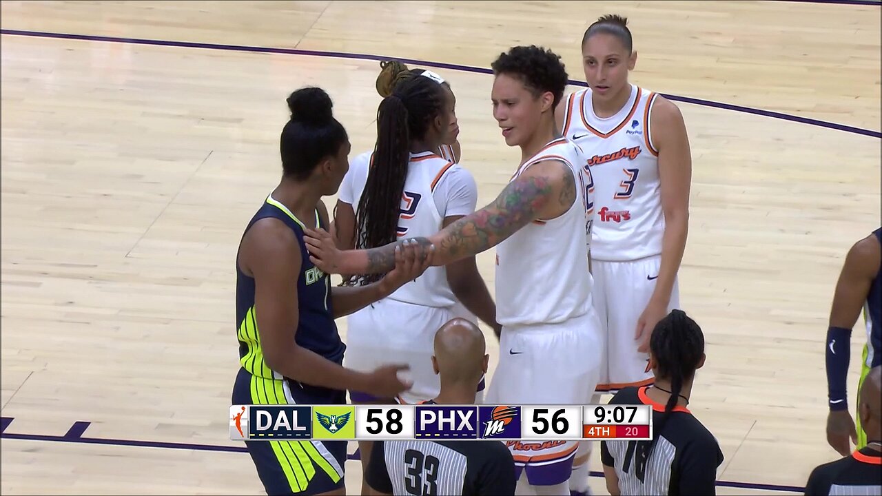 Brittney Griner Goes DOWN After Contact With Brown, Then Jokes With Her About It | Officials Review