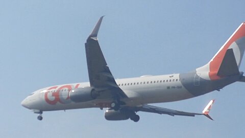 Boeing 737-800 PR-GUI na aproximação final antes de pousar em Manaus vindo de Fortaleza de Brasília