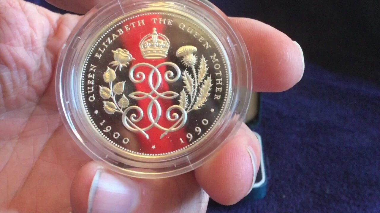 The Queen Mother 90th Birthday Silver Coin