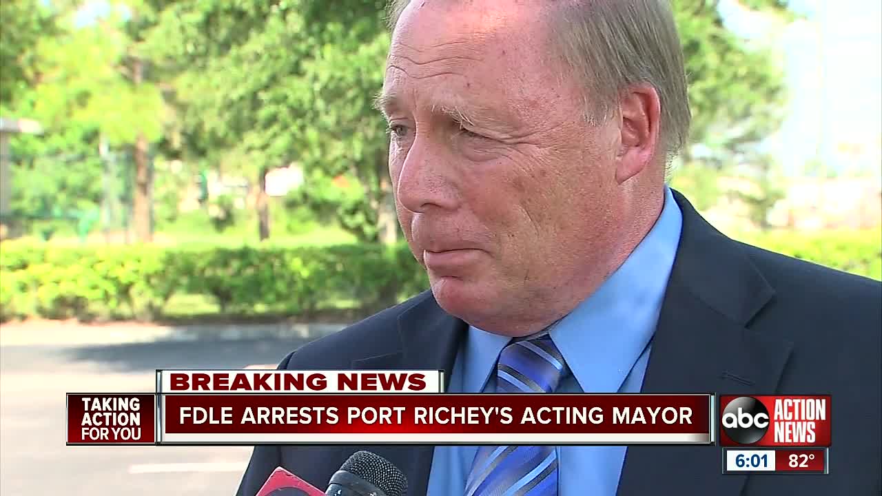 Port Richey acting mayor arrested on obstruction charges