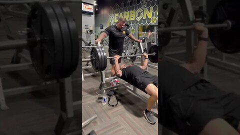 315 for 5 sets of 5 on Bench