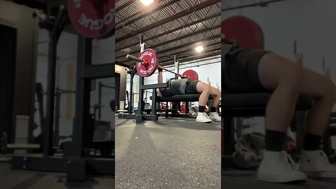 Bench press 125kg/275.5lbs x5 GRIND SET (84kg body weight)