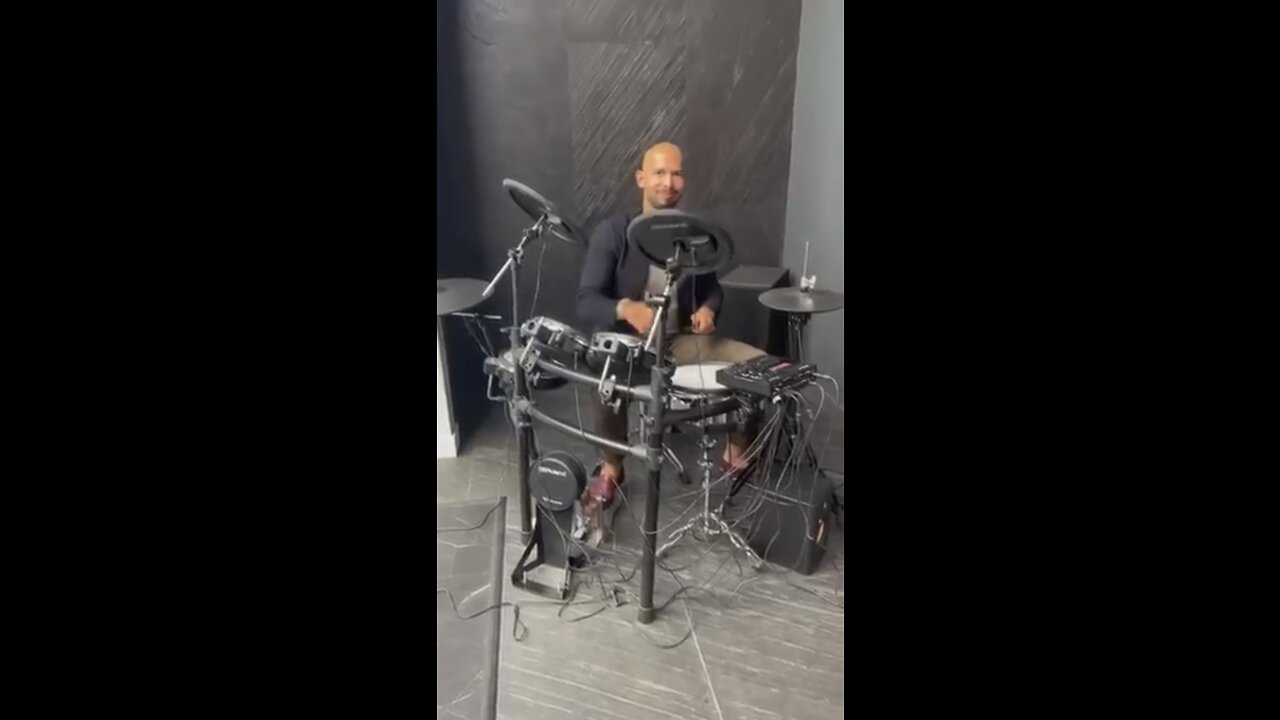 TATE TRIES TO PLAY THE DRUMS 😂