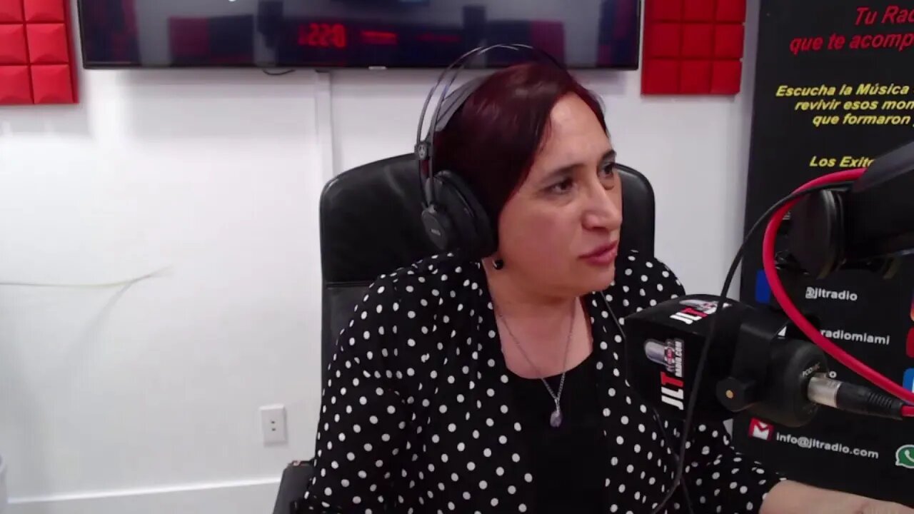 Entre Nos Con Roxana 4-18