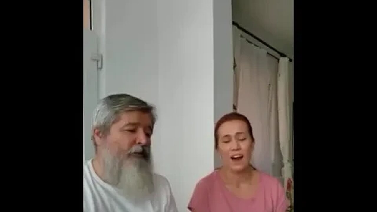 Florina Oprea si Pr Vasile Ioana canta o priceasna