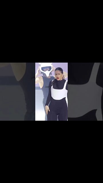 Rosalia Letting It Be Known She Got Cake 🎂