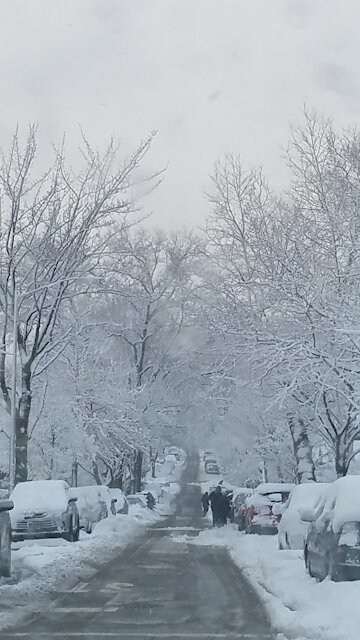2021 snow storm-on the road to supermarket
