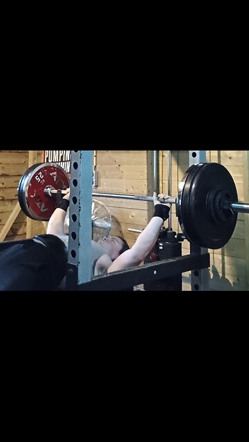 6x3 107.5 Kgs Paused Bench Press. Last Set