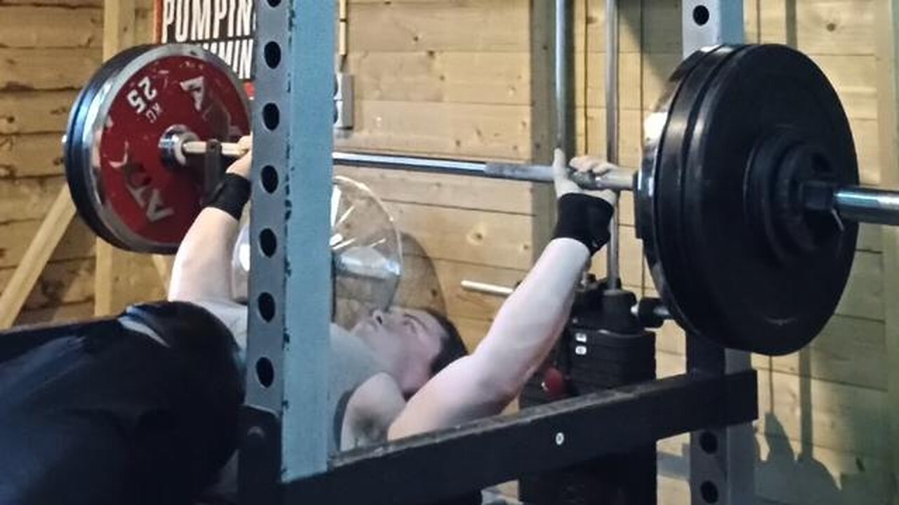 6x3 107.5 Kgs Paused Bench Press. Last Set