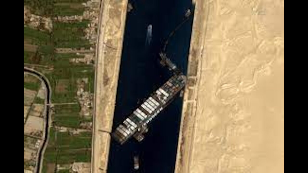 Suez Canal: Why is freeing the stranded ship so complicated?