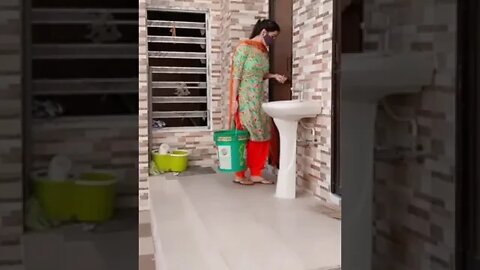 kapry sho rahi hon #shorts