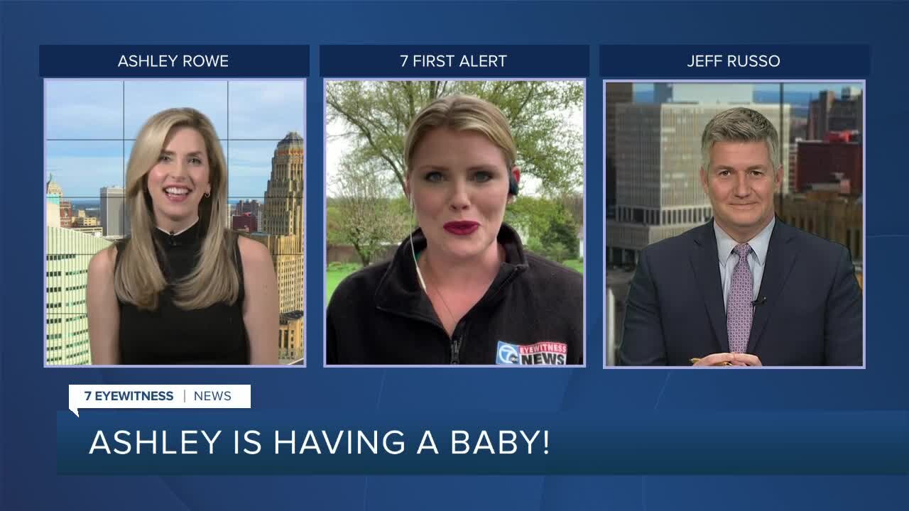 Ashley tells Autumn and Jeff she is expecting a baby