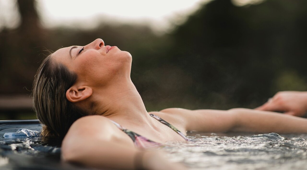 Hot Tub Jacuzzi ASMR near a Small Waterfall 1 hour