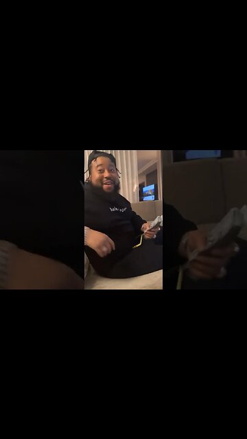 #djakademiks flexing on #sneako