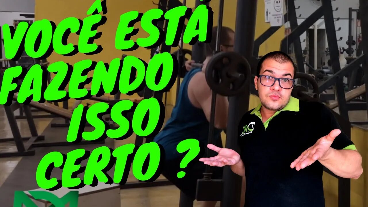 Agachamento Smith ou na Barra Guiada - Você está fazendo isso certo ?